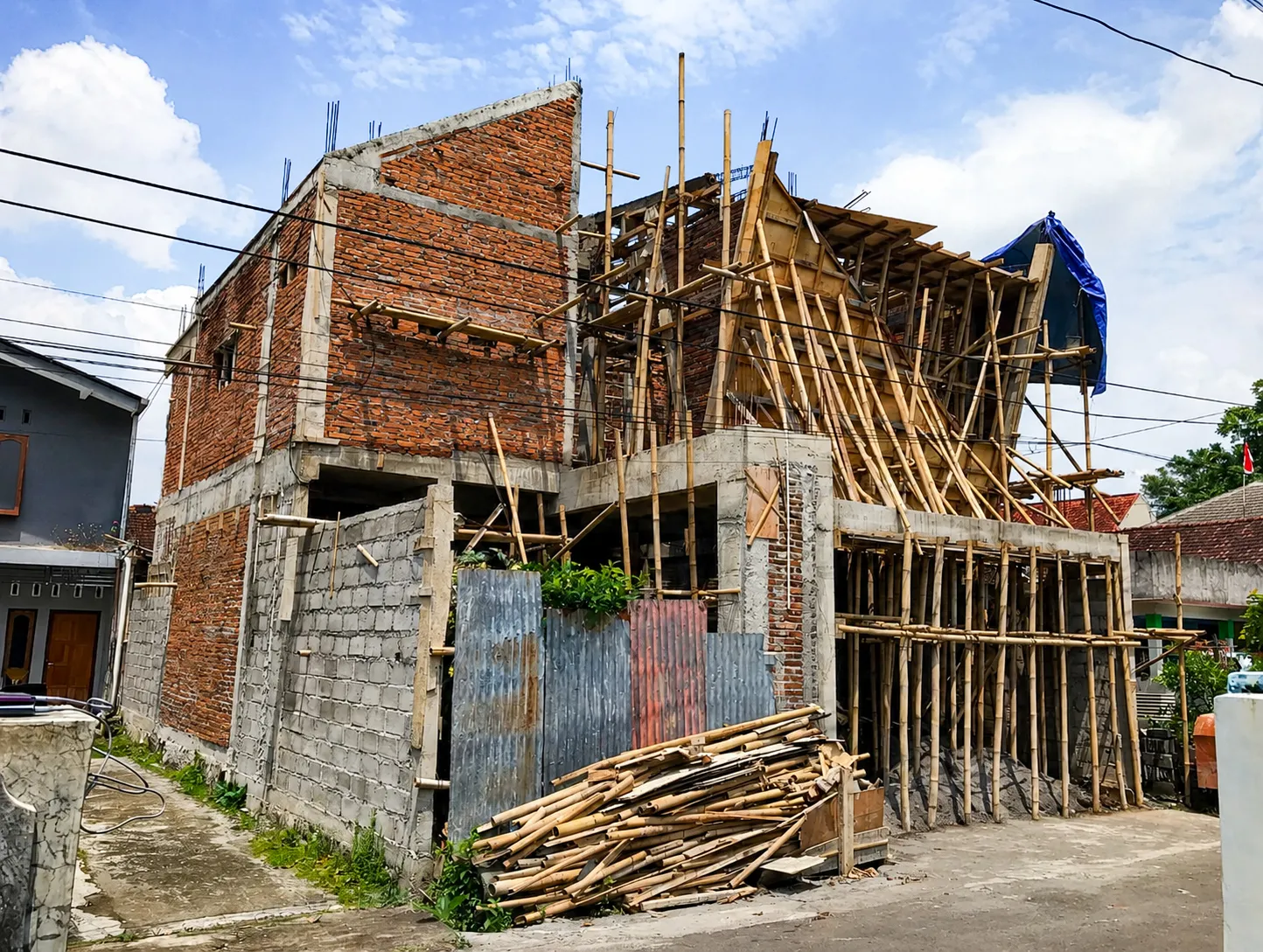 Long Louver House