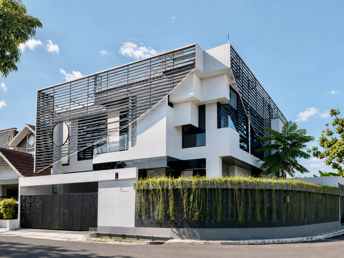 Long Louver House