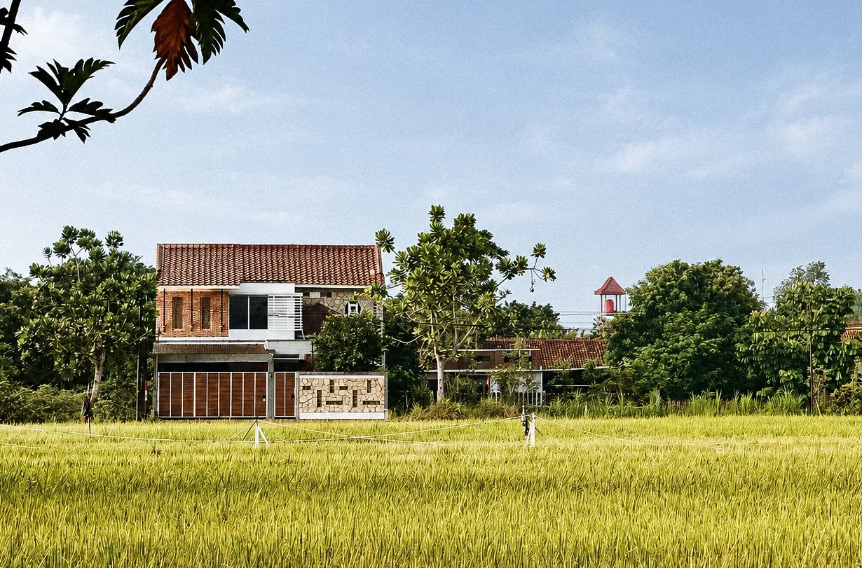 Rumah Haifa (Rumah Mepet Sawah)