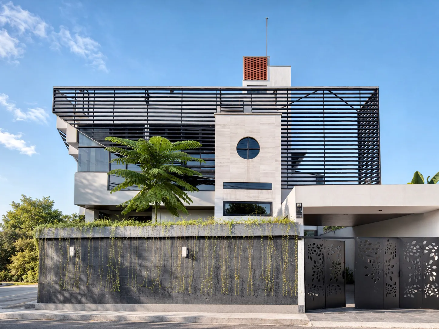 Long Louver House